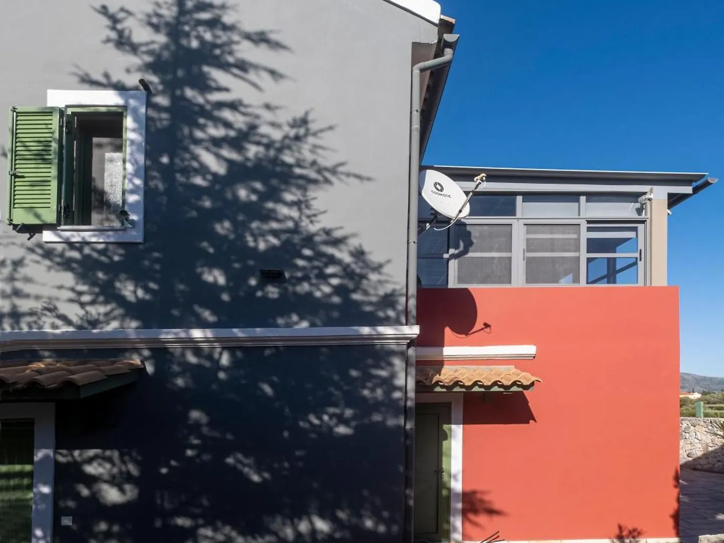 Domus Villa Κατσαράτα 0*,