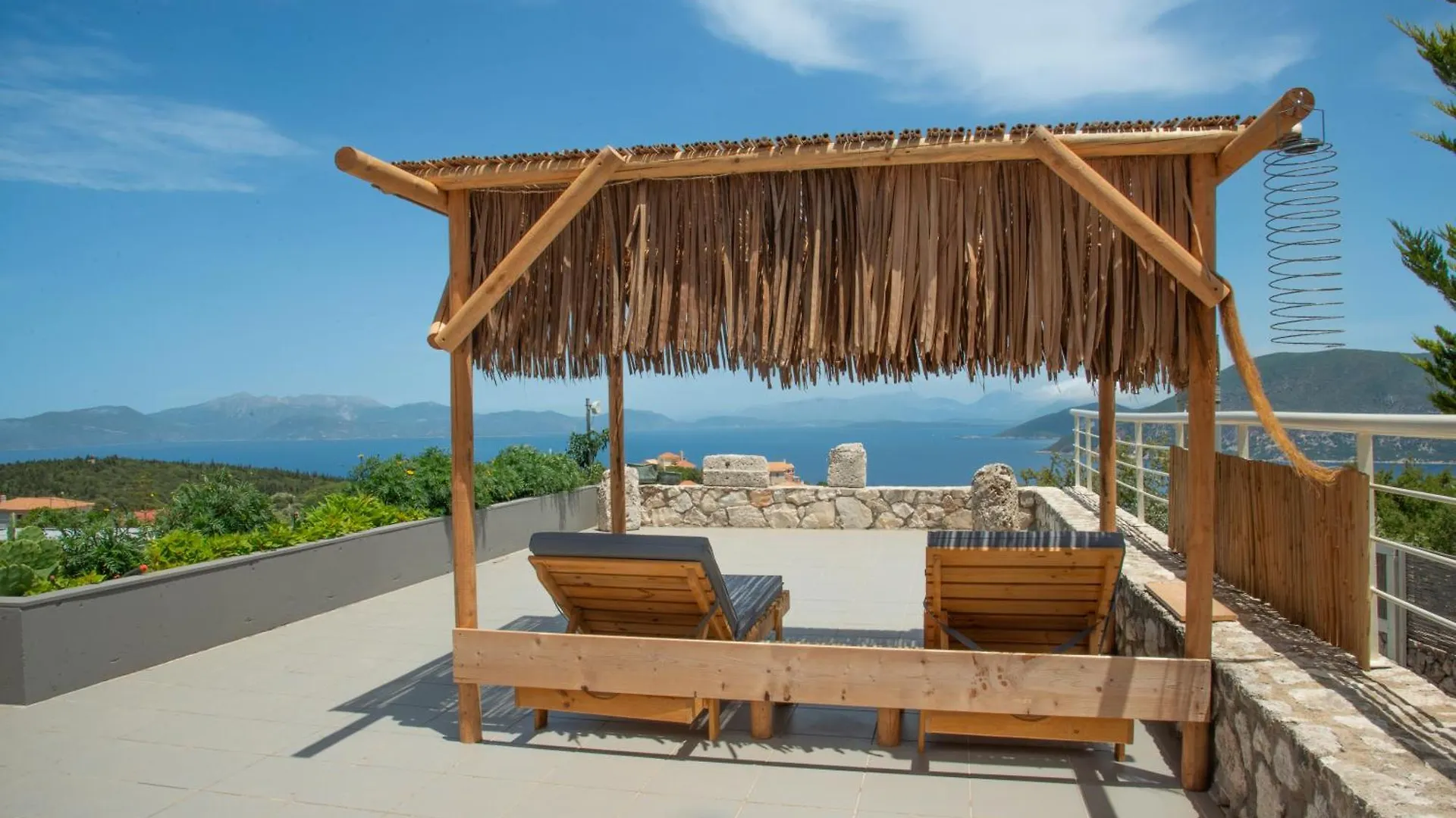 Domus Villa Κατσαράτα 0*,