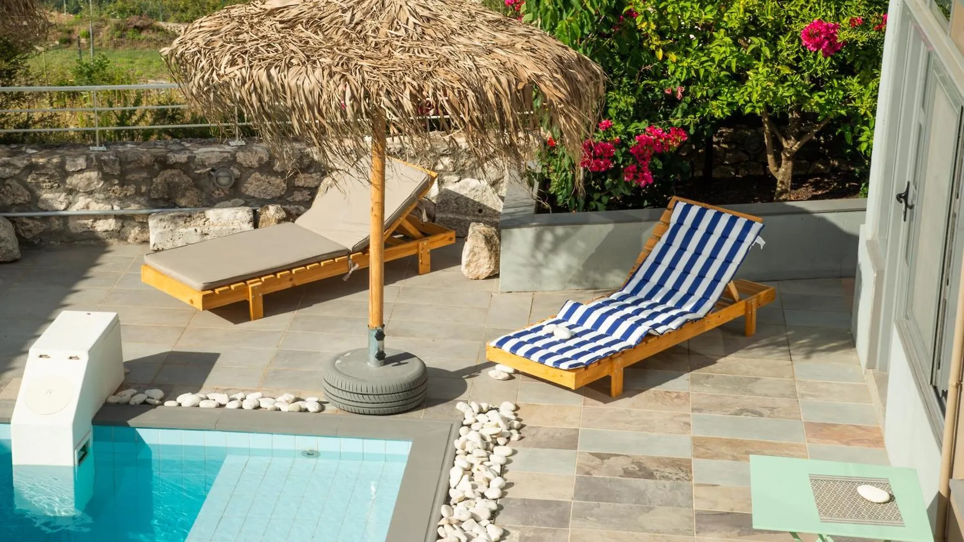 Domus Villa Κατσαράτα 0*,  Ελλάδα